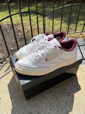 Reebok Black Shoe Box with White Label